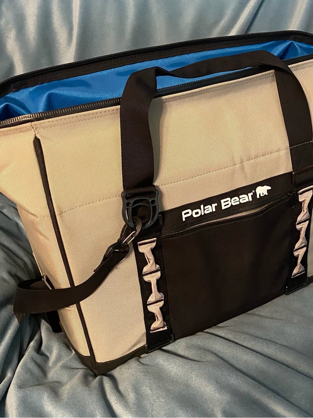 Men’s Tan and Black Duffel Cooler Bag with Blue Interior